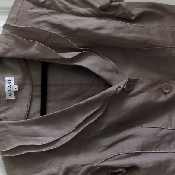 Gilani Women's Linen Blouse - Picture 5 of 9